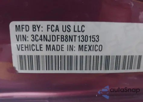 2022 Jeep Compass Latitude Lux 4X4 from USA, damaged, VIN 3C4NJDFB8NT130153